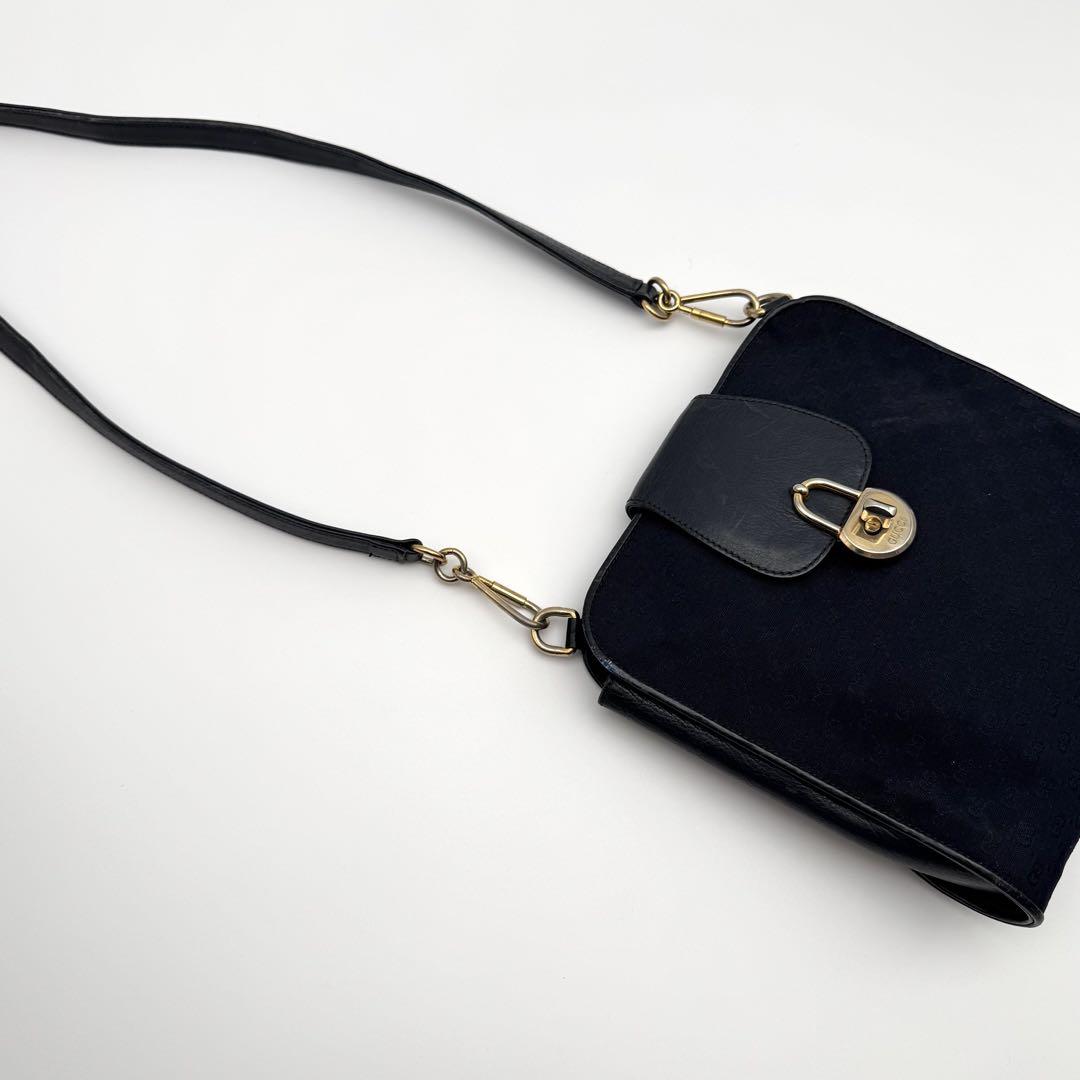 GUCCI オールドグッチ ショルダーバッグ ターンロック ネイビー