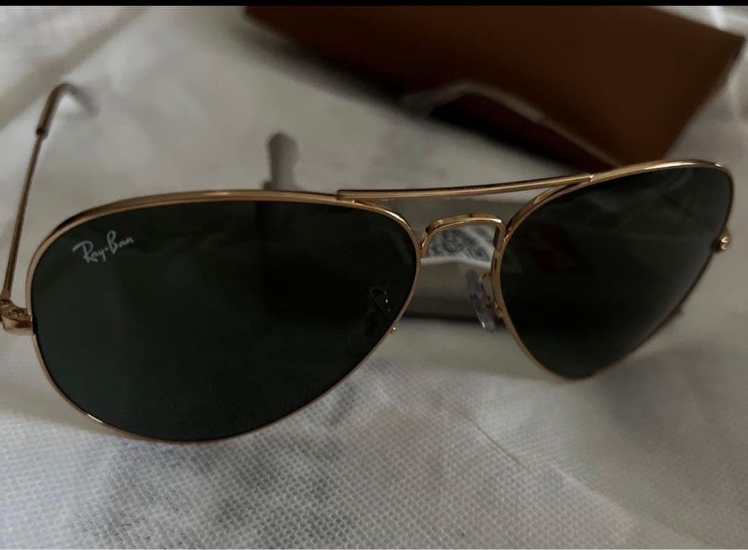 Ray-Ban アビエイターサングラス Ray-Ban アビエイターサングラス