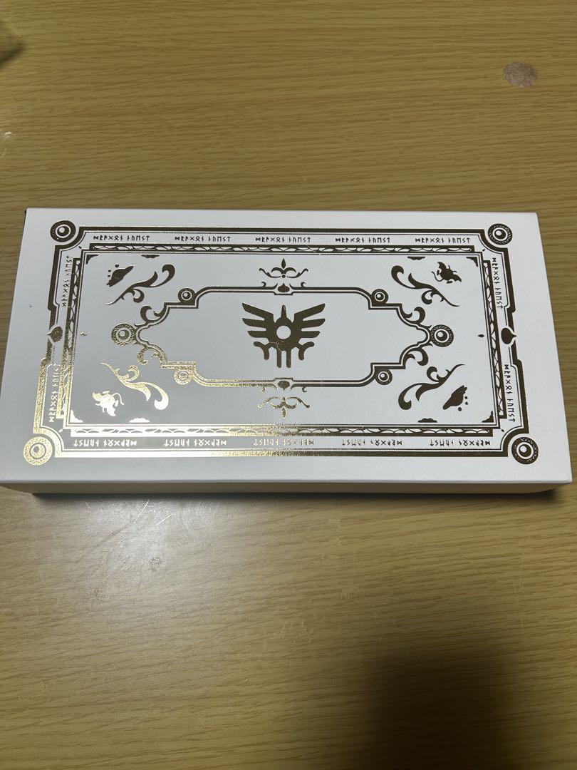 ドラゴンクエスト ラウンドファスナーウォレット モノグラム
