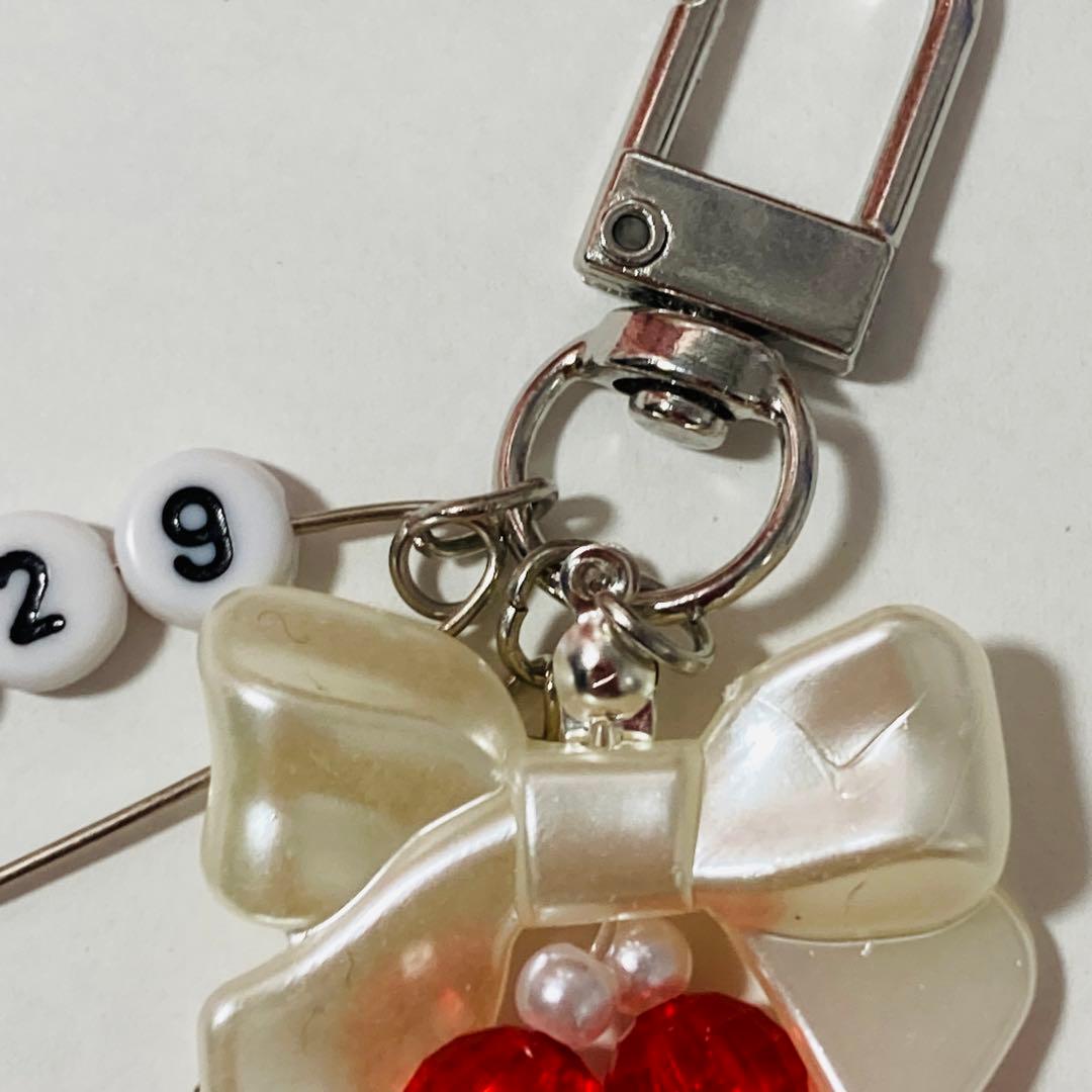 ④KingPrince 平野紫耀 バッグチャーム ビーズキーホルダー