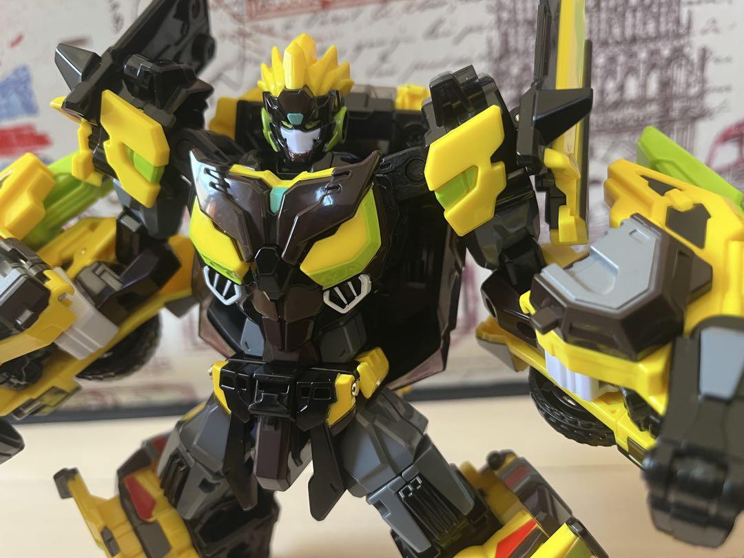 韓国トイ　メタルカードボットS スパークビート　トランスフォーマー Amazon.co.jp: メタルカードボットS スパークビート スポーツ