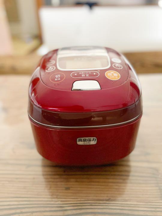 TOSHIBA 5合炊き炊飯器 RC-10VSE(R) - メルカリ TOSHIBA 5合炊き炊飯器 RC-10VSE(R) - メルカリ
