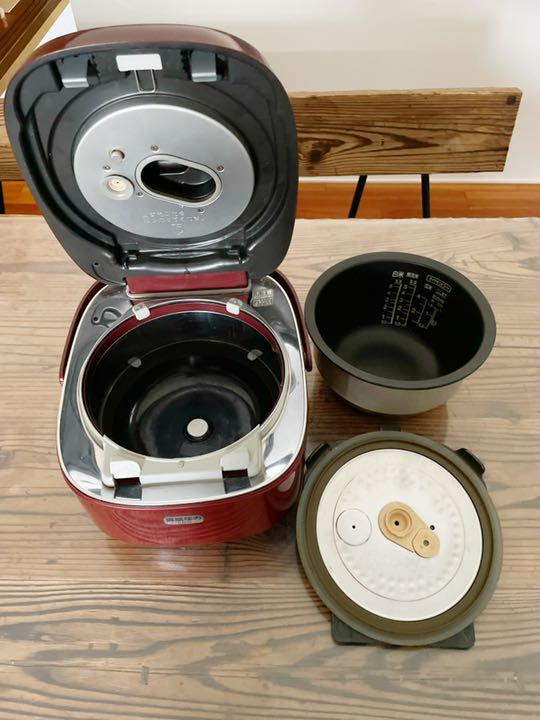 TOSHIBA 5合炊き炊飯器 RC-10VSE(R) - メルカリ TOSHIBA 5合炊き炊飯器 RC-10VSE(R) - メルカリ