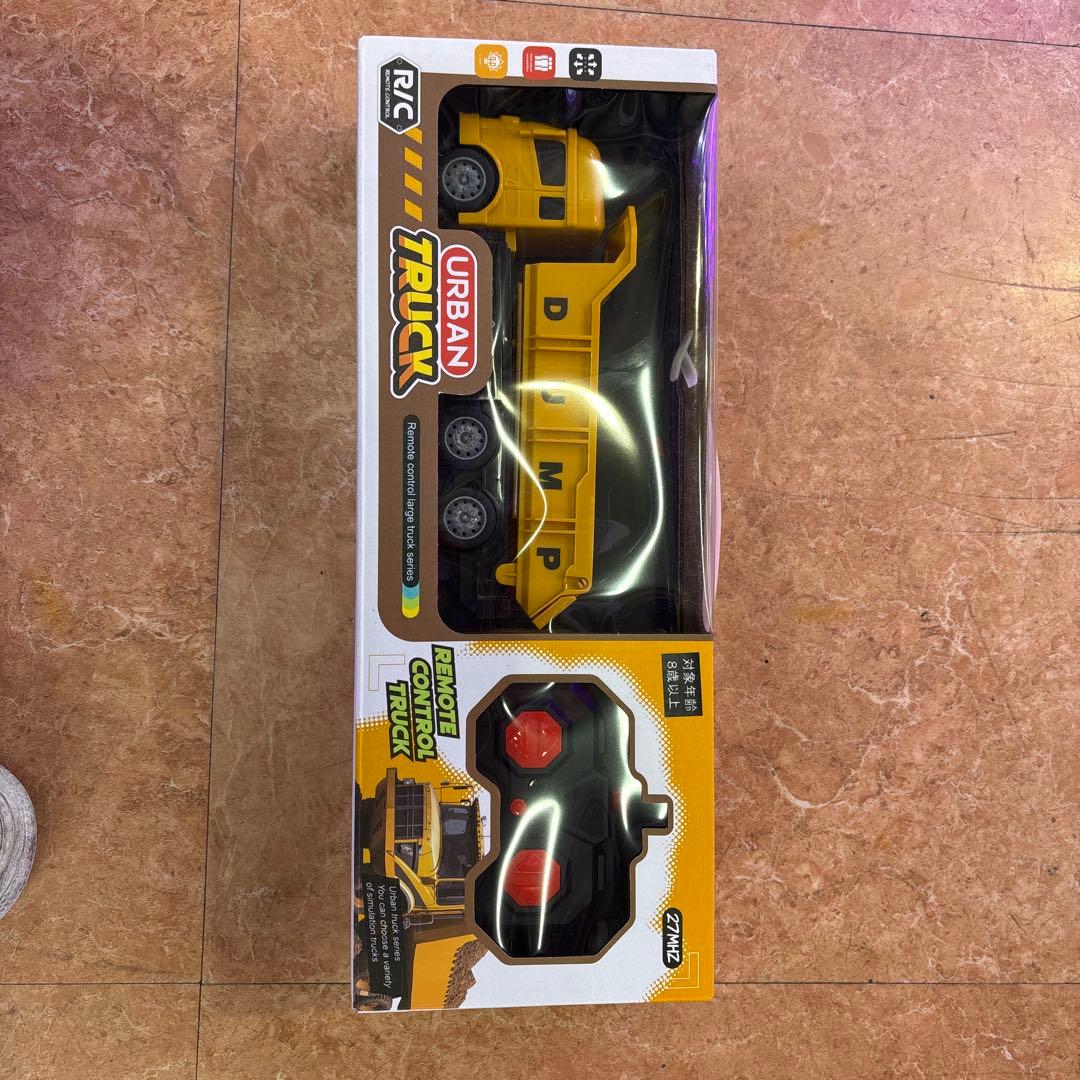 URBAN TRUCK リモコン付きイエロー