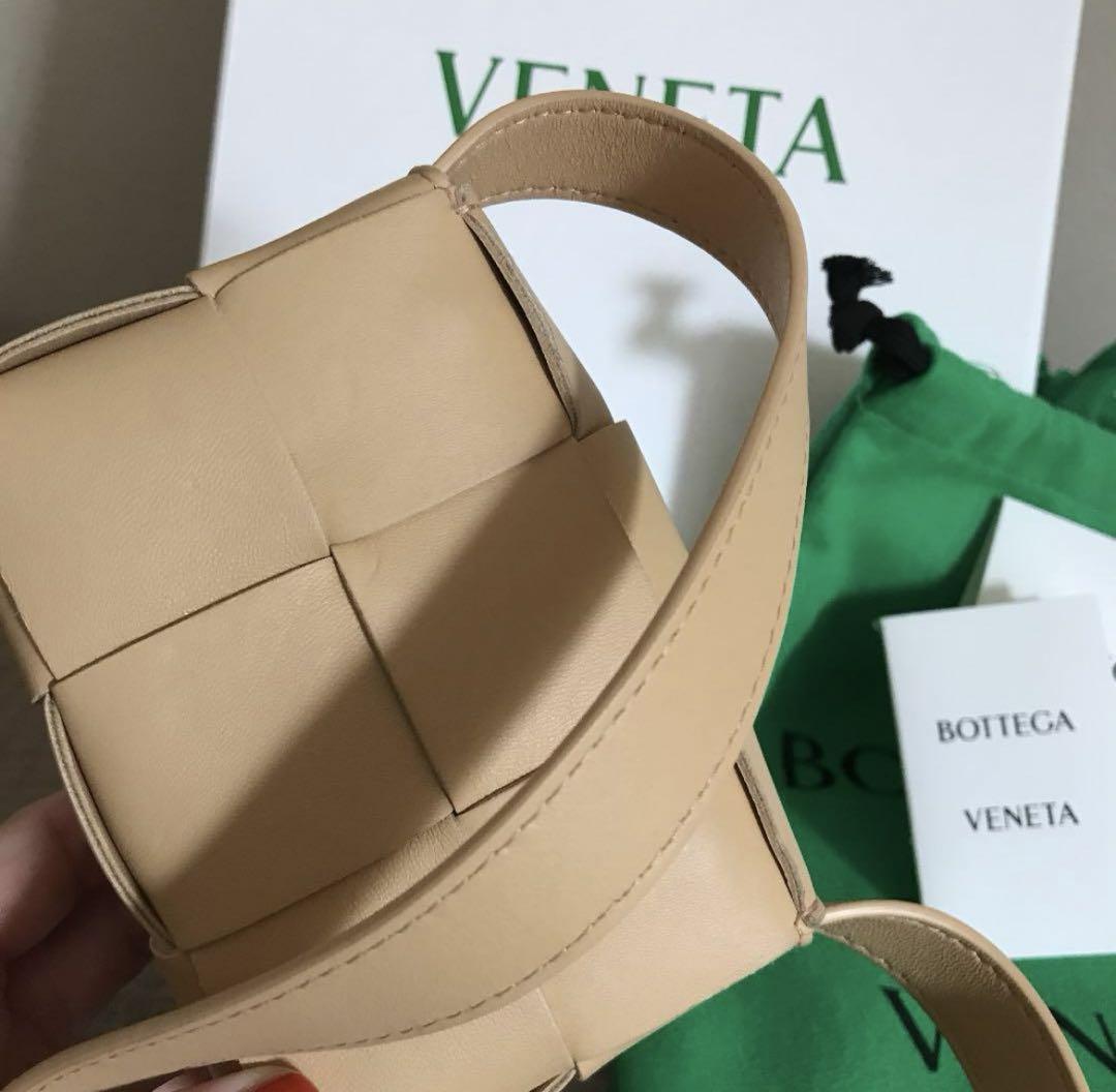 BOTTEGA VENETA カセット クロスボディミニバッグ