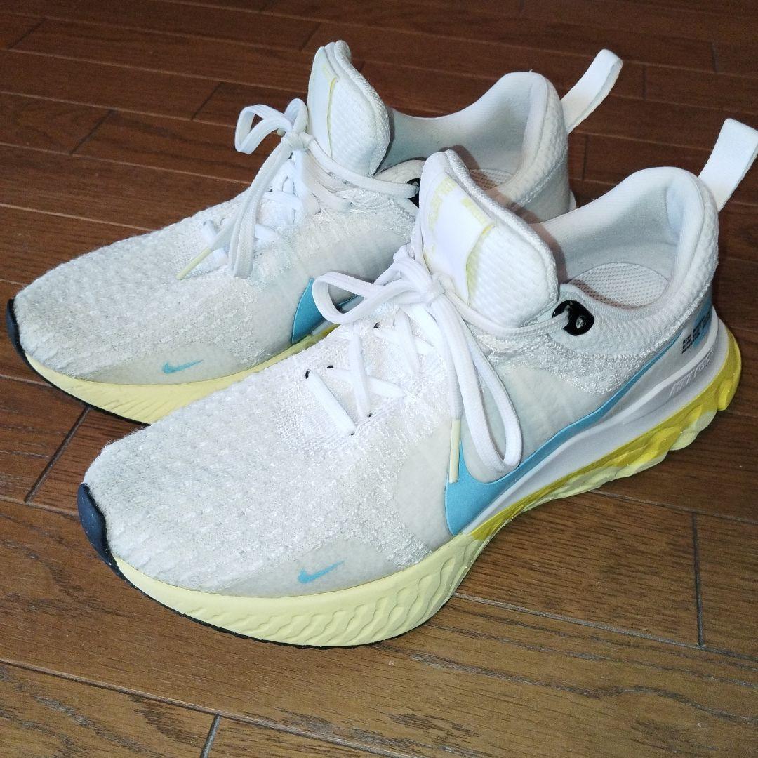 NIKE W REACT INFINITY RUN FK 3　リアクト　ナイキ