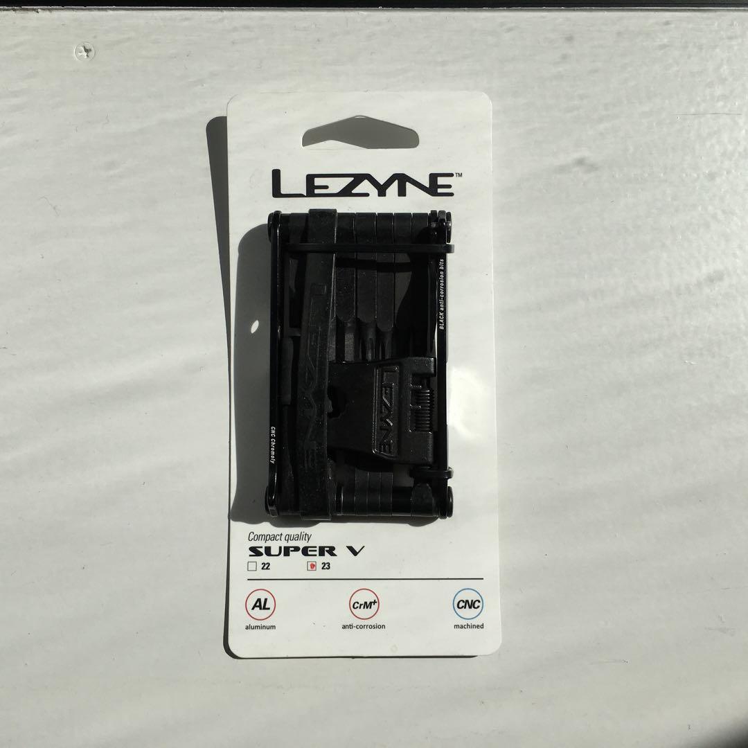 LEZYNE SUPER V 23