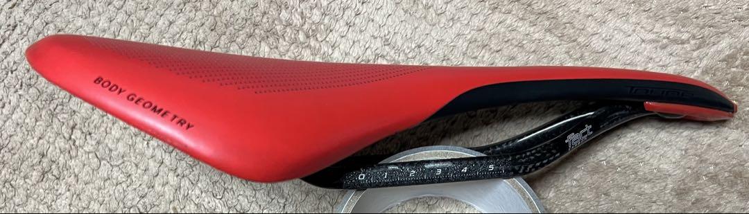 スペシャライズド S-WORKS TOUPE トゥーペ 143mm 赤