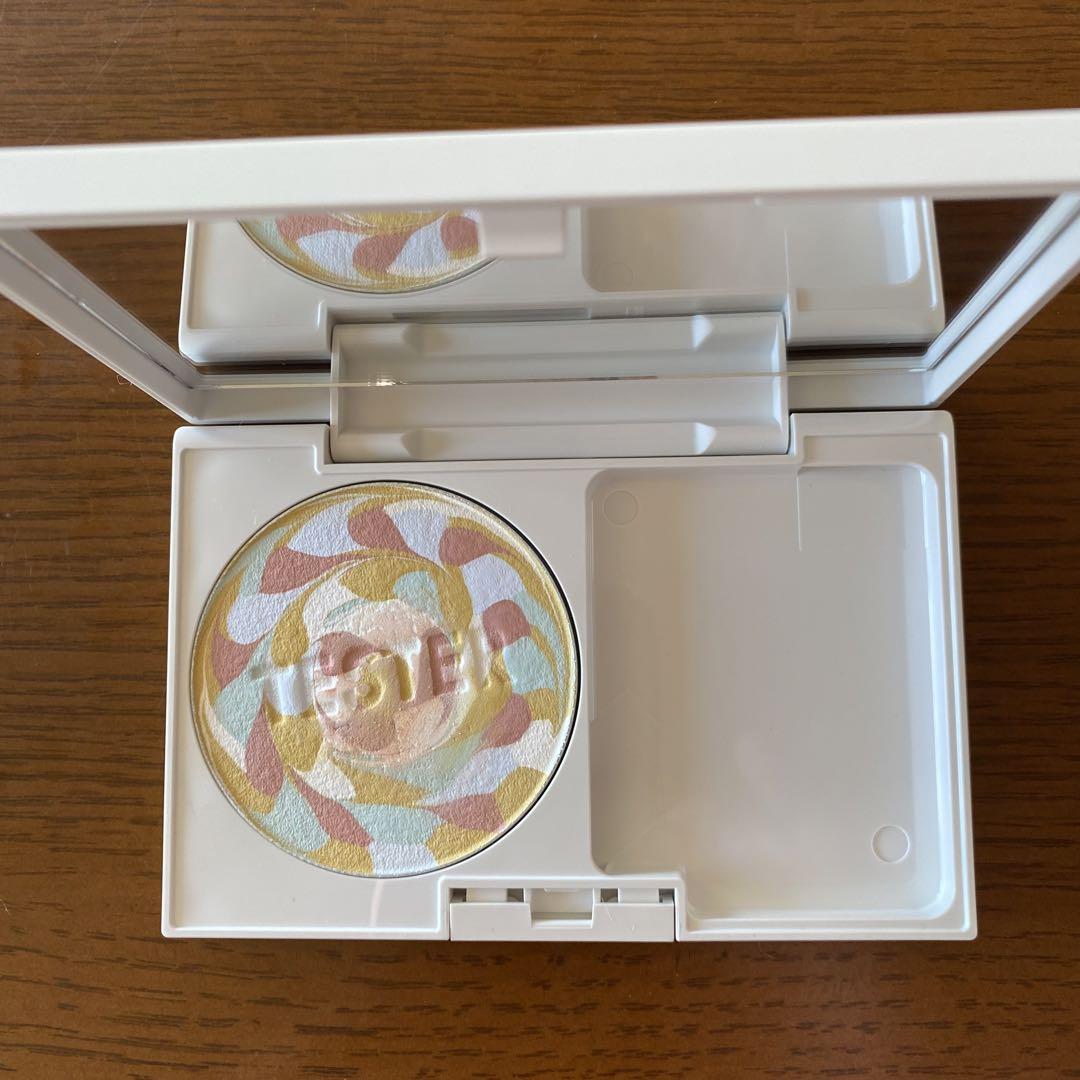 【POLA】ディエムクルールカラーブレンドファンデーション、化粧下地、パフ