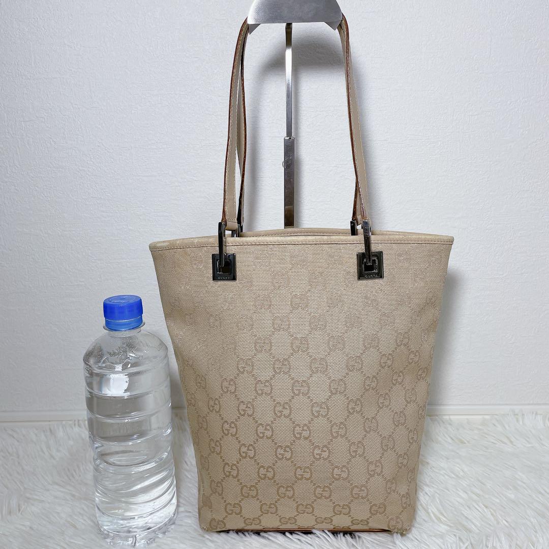GUCCI グッチ