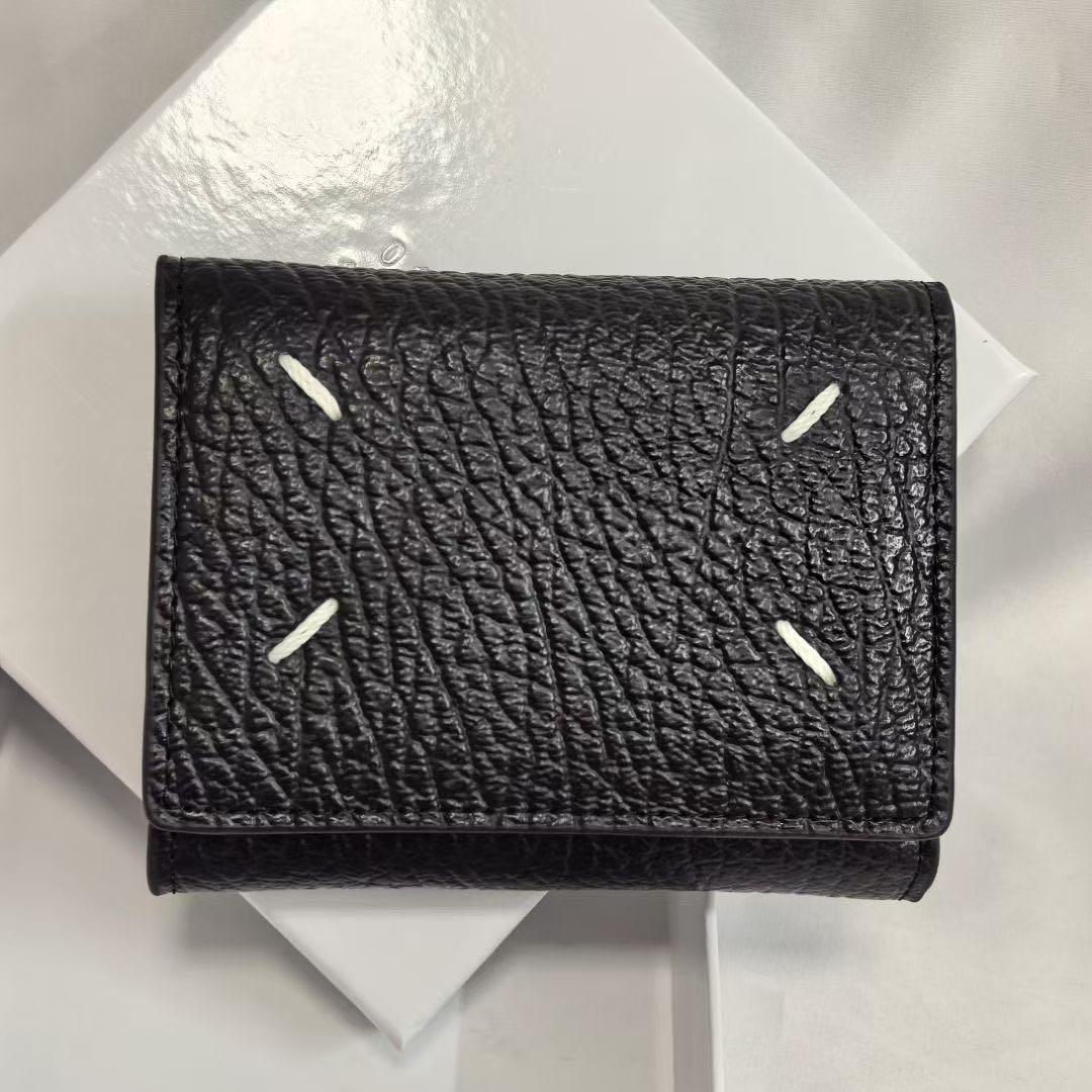 MM6マルジェラ黒いレザ-三つ折り財布