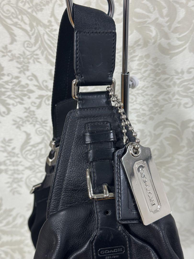 COACH コーチ トンプソンレザース リング ボディバッグ 黒 70360