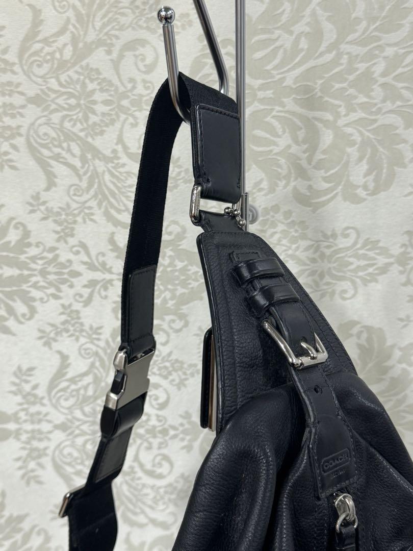 COACH コーチ トンプソンレザース リング ボディバッグ 黒 70360