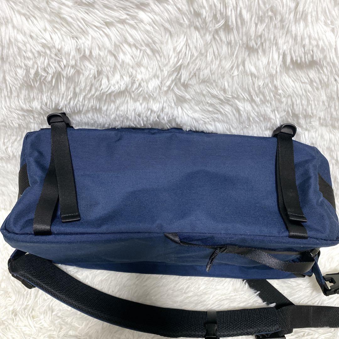 未使用保管品 AS2OV メッセンジャーバッグ 152318 30 L