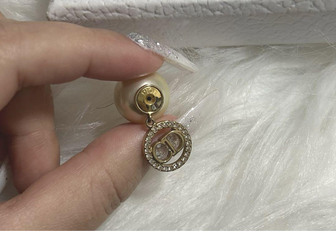 Dior オールトライバルピアス パールゴールド