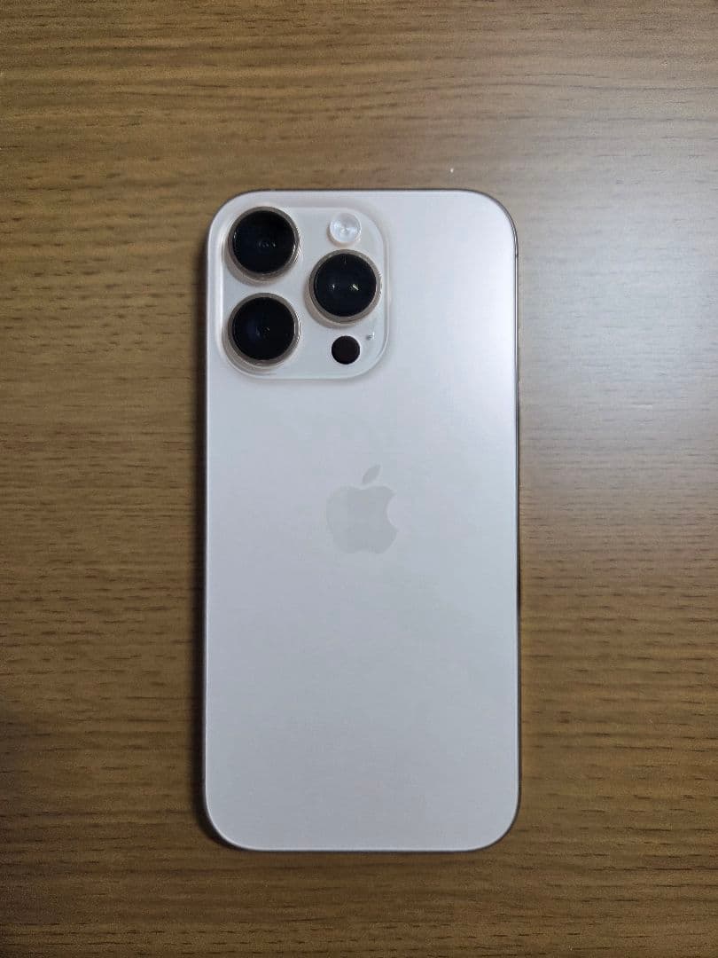 iPhone 16 Pro 256GB デザートチタニウム 本体SIMフリー