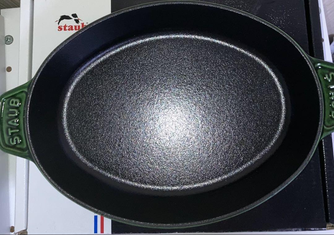 staub ストウブ オーバル ホットプレート 23cm　両手鍋　バジルグリーン