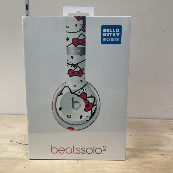 【40周年記念特別限定品】 Beats solo2 ハローキティ