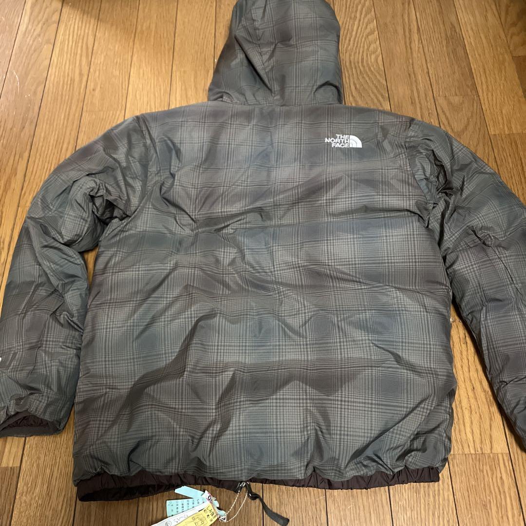THE NORTH FACE　キッズ　アウター　ダウン　リバーシブル