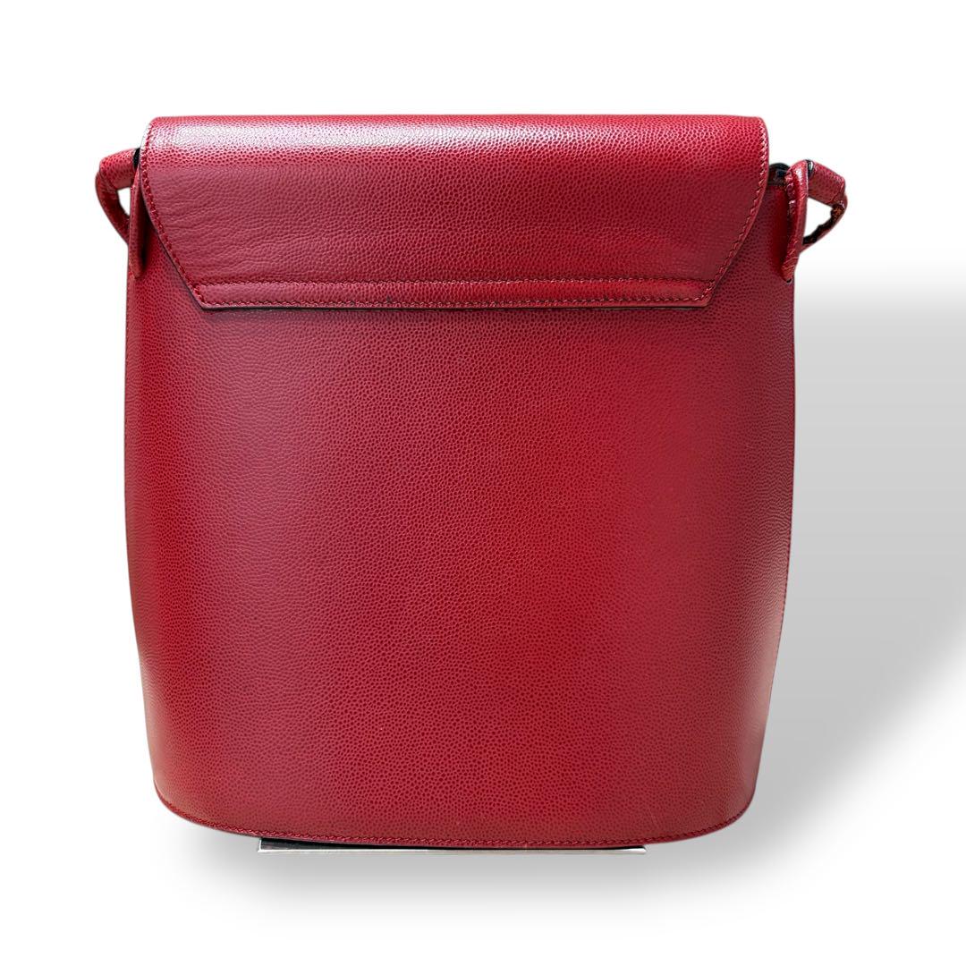 美品　FRED Paris　赤 レザー ショルダーバッグ フラップ式 美品 FRED Paris 赤 レザー ショルダーバッグ フラップ式 - メルカリ