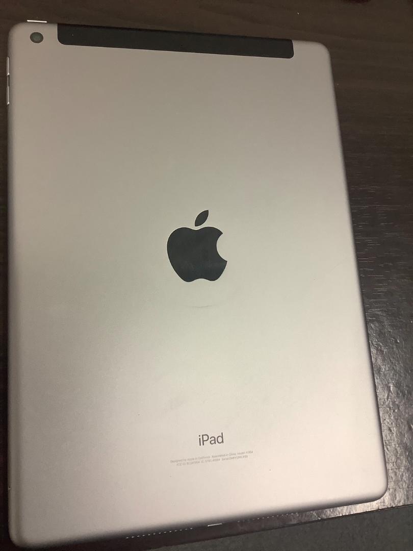 Apple iPad (第６世代) Wi-Fi +Cellular 128GB