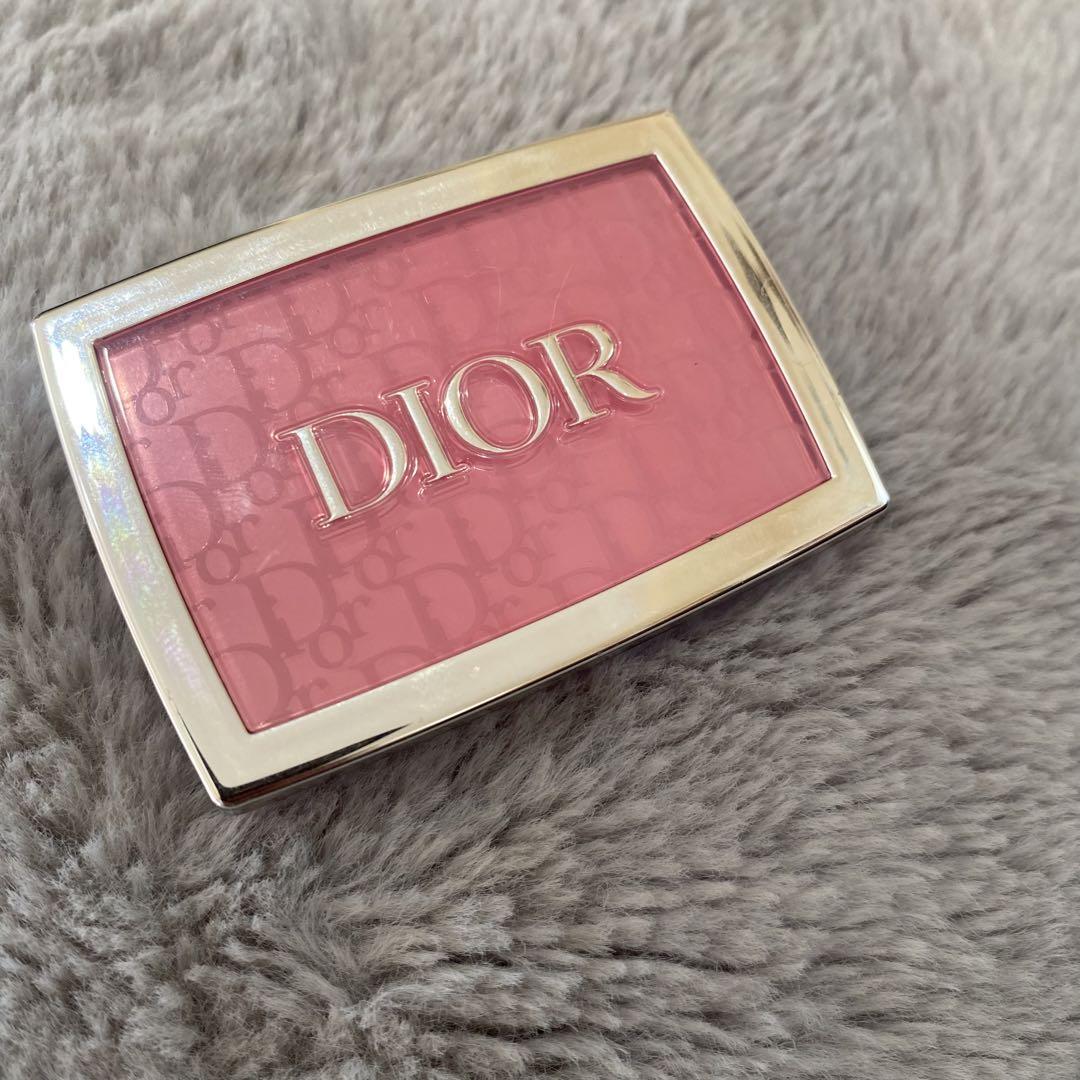dior ロージーグロウ001ピンク