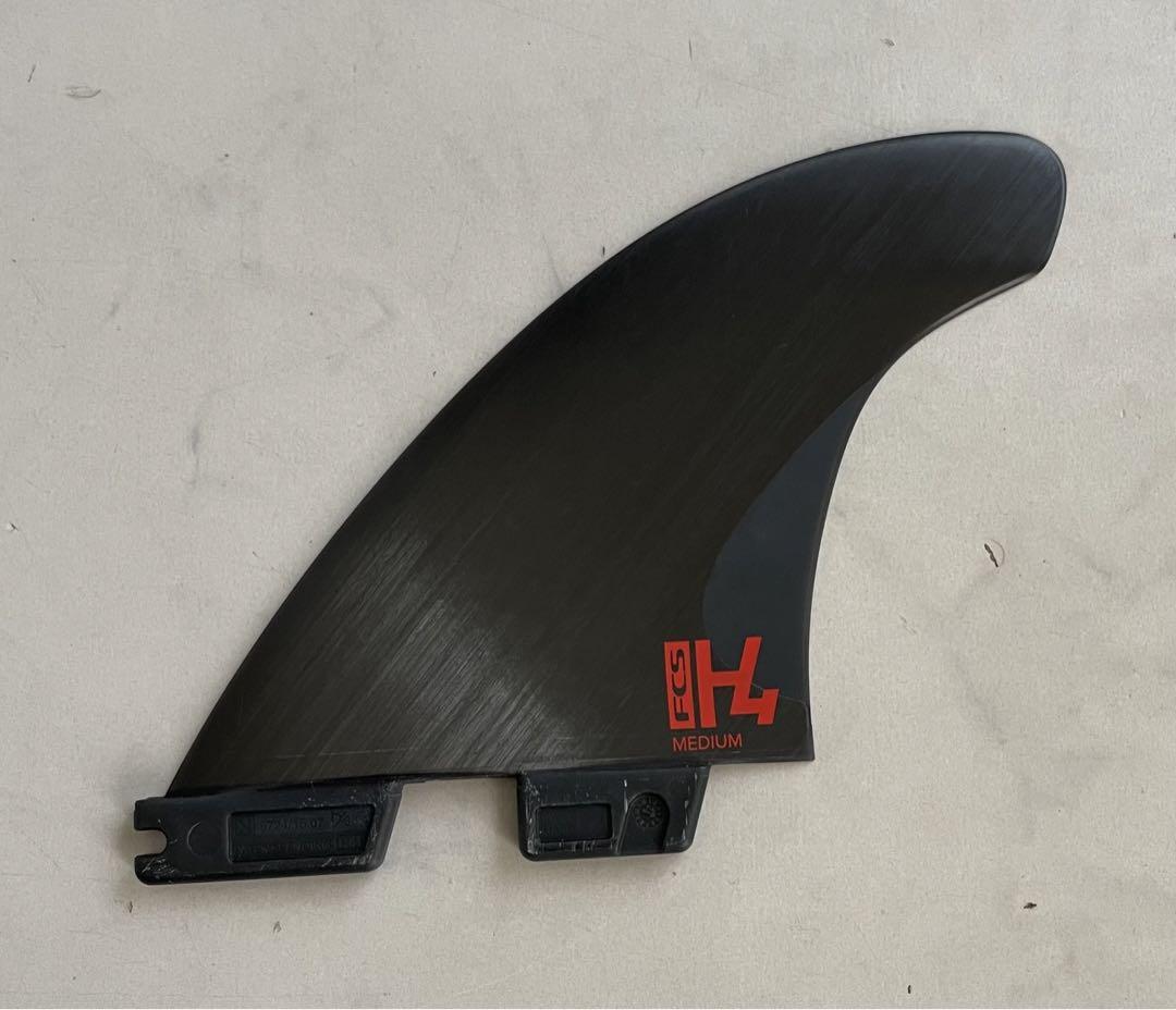 FCS2 H4 トライフィン　medium 美品　M