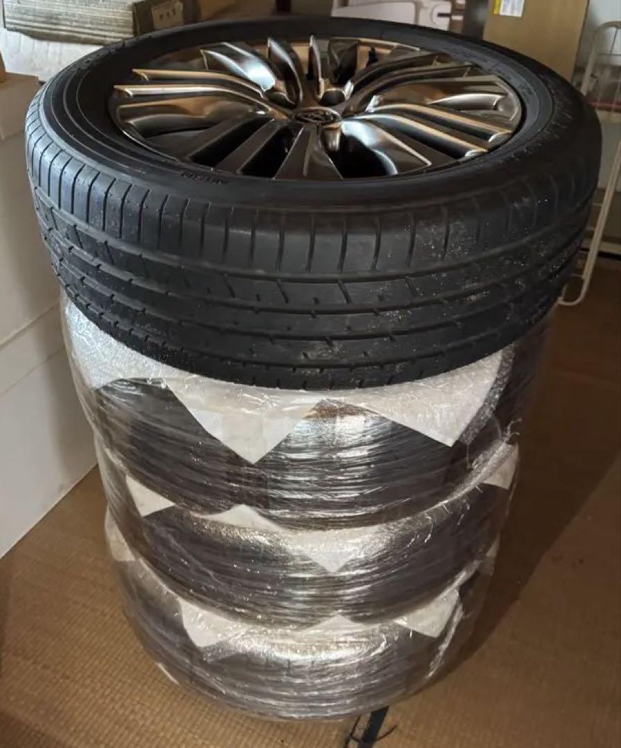 【美品】 ハリアー Z 純正19インチ ホイール＋TOYOタイヤ 4本セット