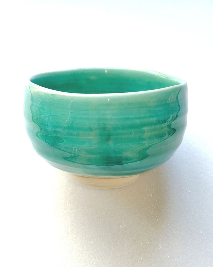 翡翠色の抹茶茶碗 山根清玩さん作品 萩焼