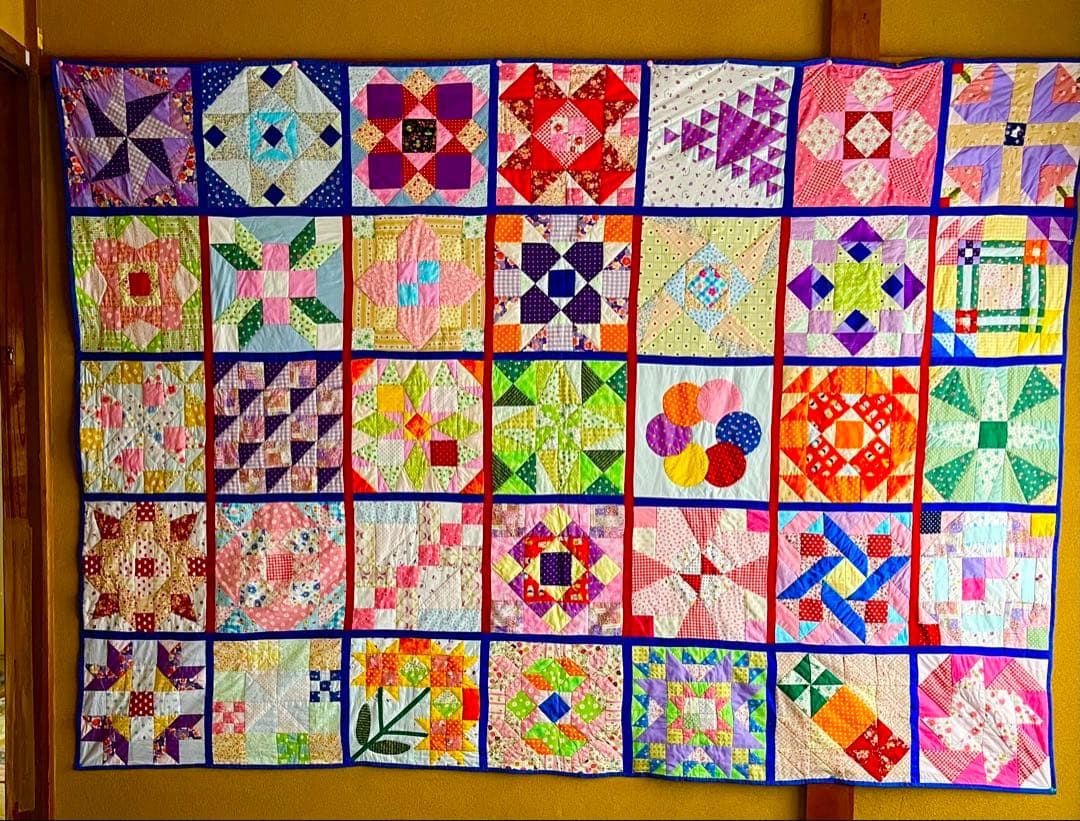 色鮮やかなタペストリー