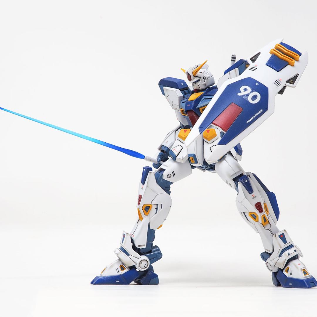 MG 1/100 ガンダムF90 メタリック塗装完成品