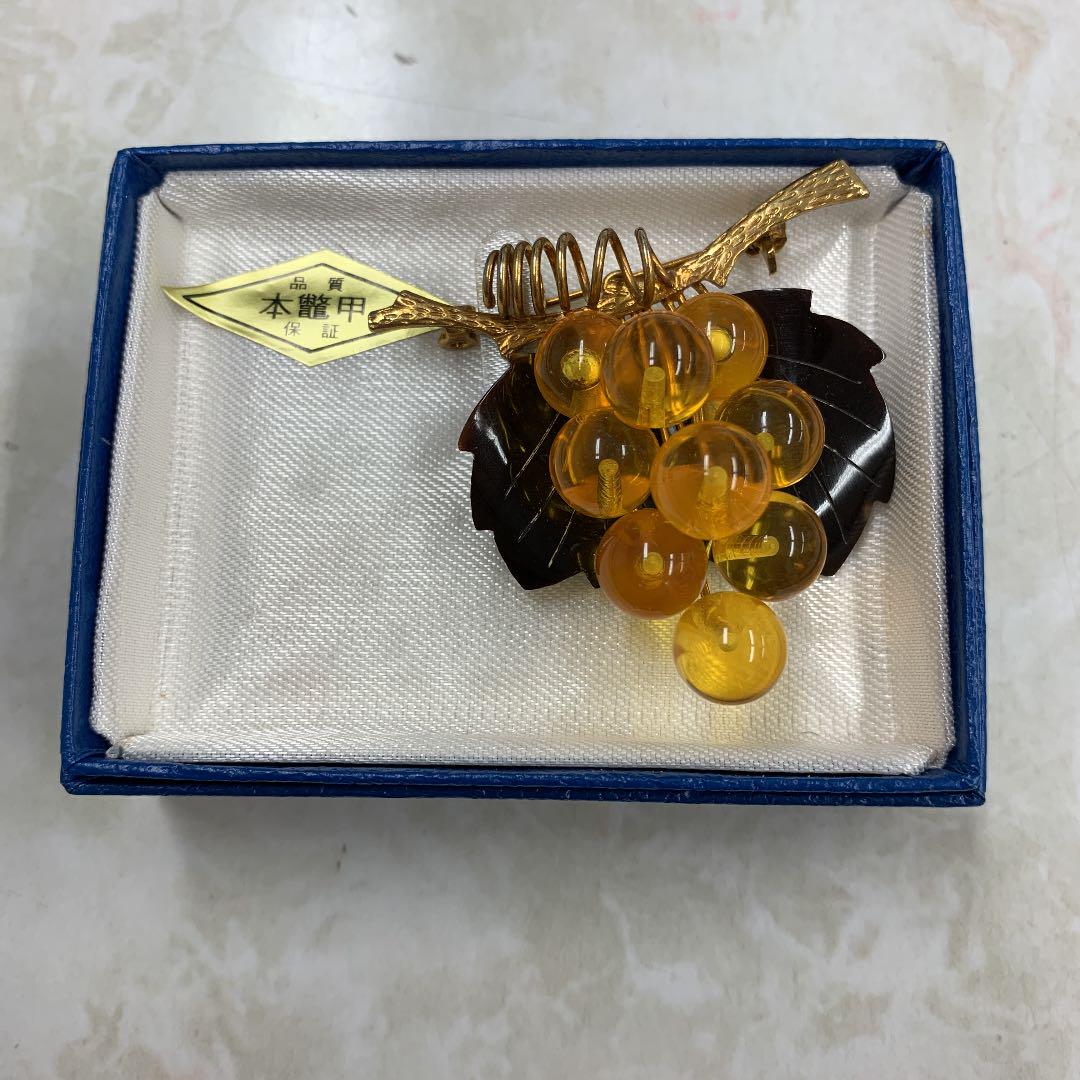本鼈甲 ブローチ
