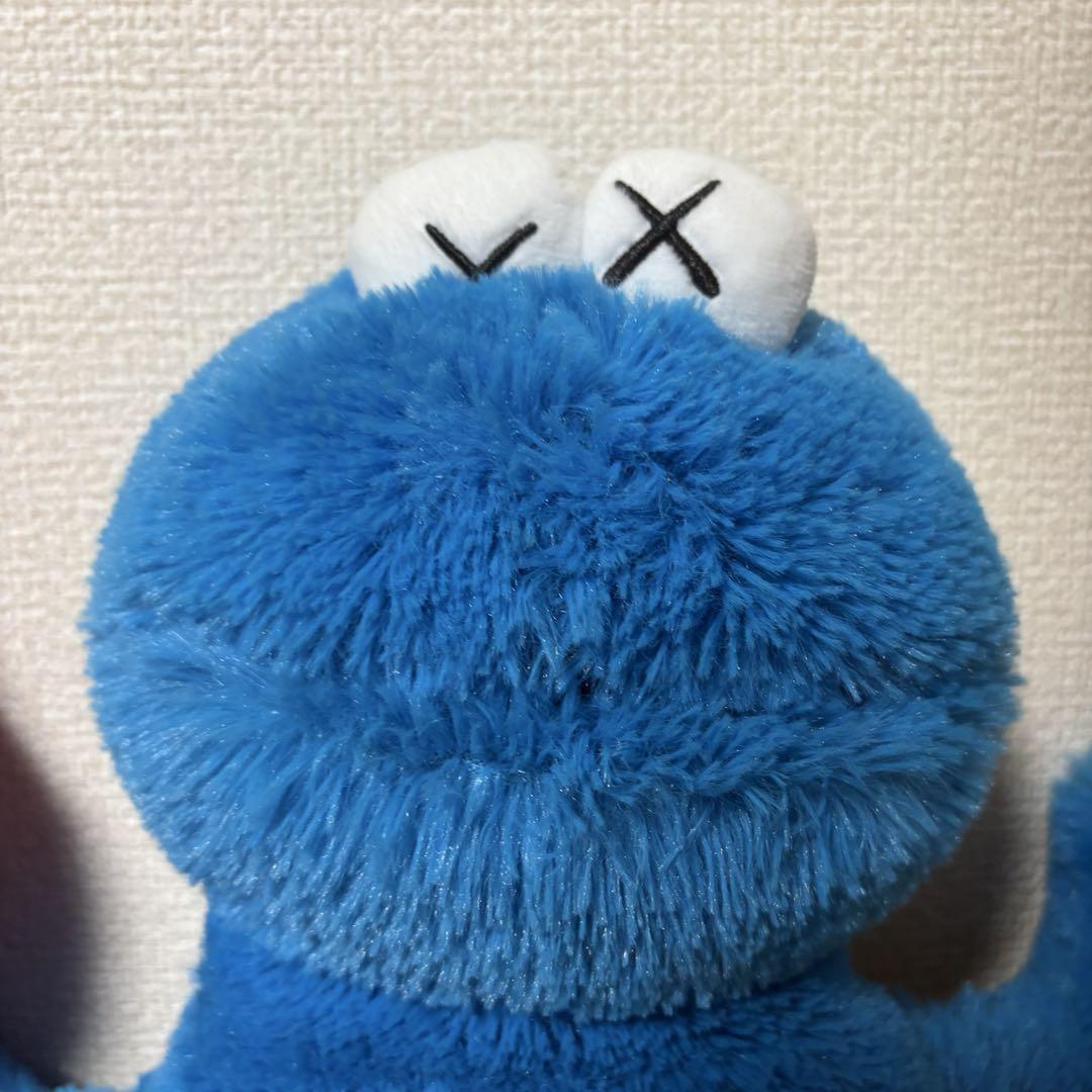 KAWS UNIQLO カウズ　ユニクロ　 セサミストリート ぬいぐるみ