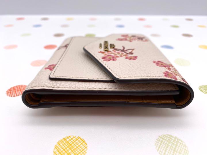 ませこちら ✿︎ コーチ バッグ 折財布 ブーケがら ObFdh-m41421167388 新品 未使用 ✿︎ COACH ┻せんのでご