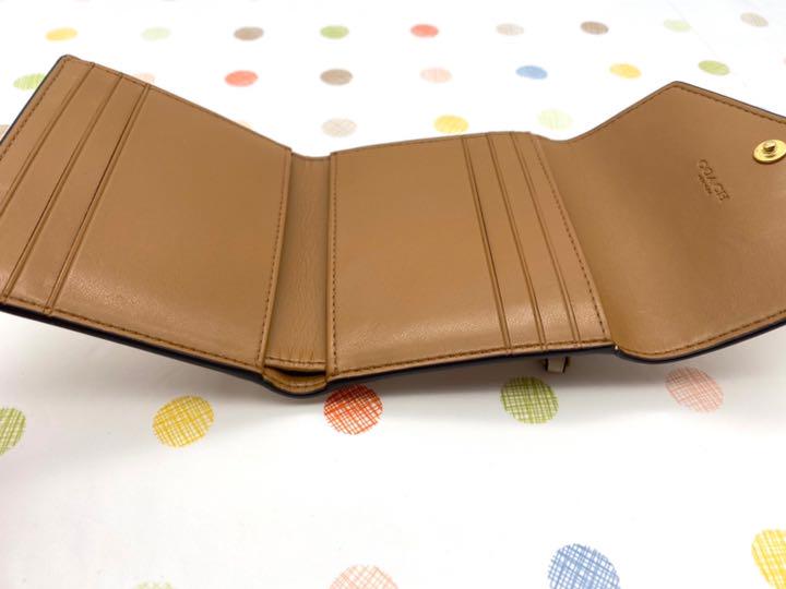 ませこちら ✿︎ コーチ バッグ 折財布 ブーケがら ObFdh-m41421167388 新品 未使用 ✿︎ COACH ┻せんのでご