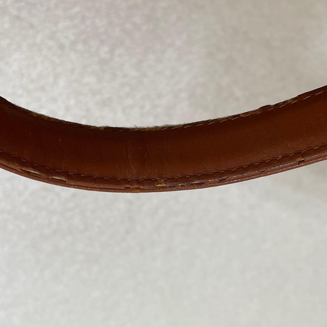 MCM ケリー レザー ハンド バック 城南京 ミラー 付き