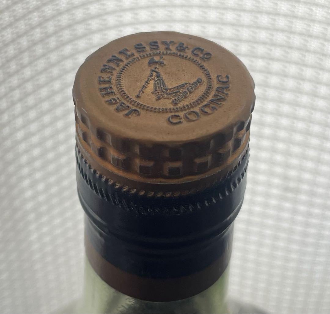 未開栓 古酒 ヘネシー X.O ブランデー 70cL金キャップ 中国 未開栓 古酒 ヘネシー X.O ブランデー 70cL金キャップ 中国