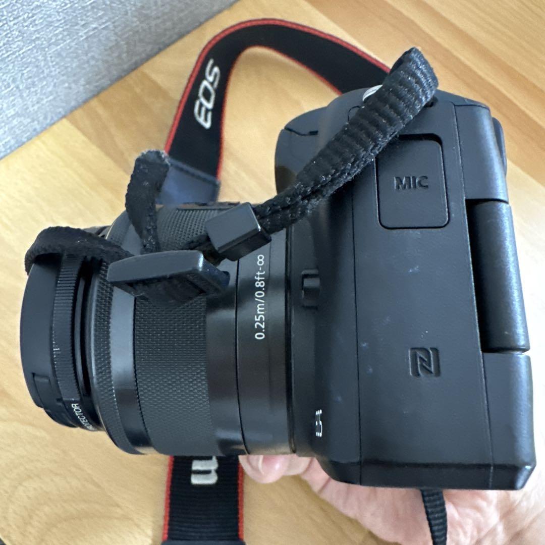 Canon EOS kiss m ミラーレスカメラ 本体