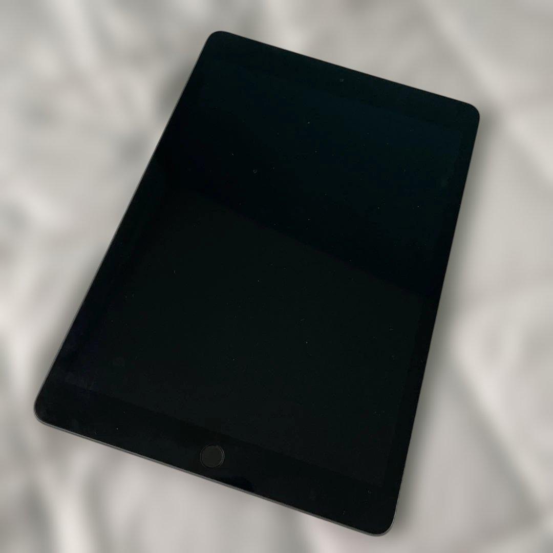 Apple iPad本体（第8世代）｜スペースグレー