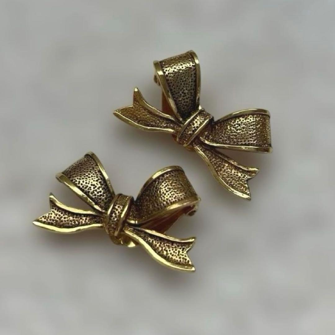 CHANEL リボン型 イヤリング 金色