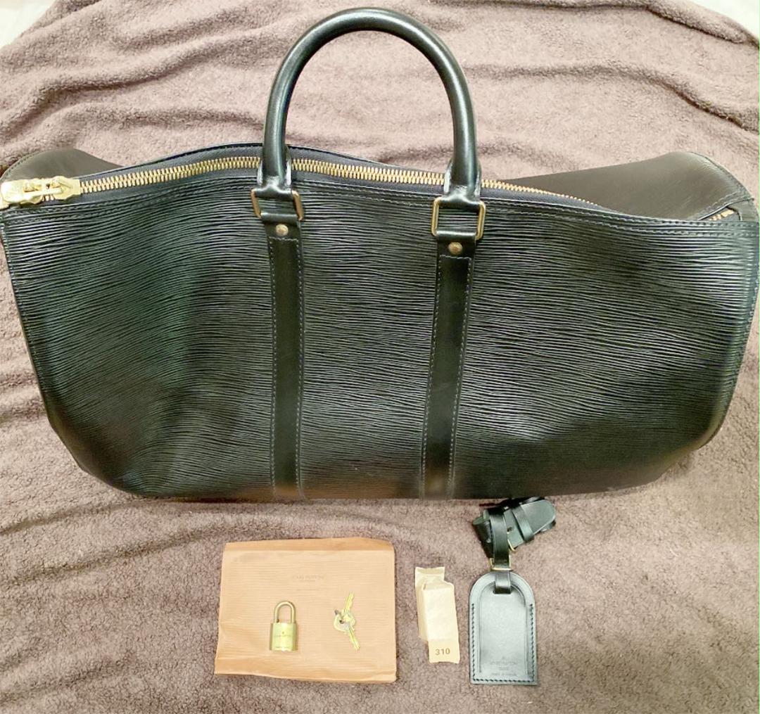 Louis Vuitton エピ 黒