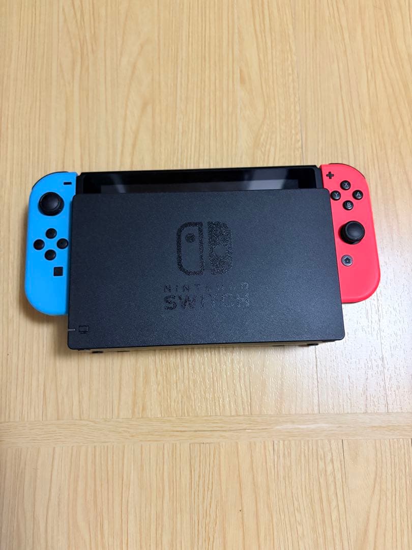 【本体】Nintendo Switch + プロコン+付属品
