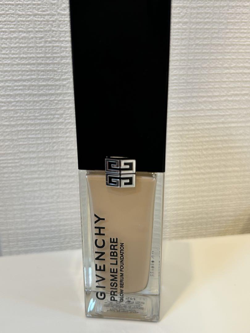 ファンデーション GIVENCHY GLOW SERUM FOUNDATION 0.5 Prisme Libre Glow Serum Blurring & Hydrating Foundation