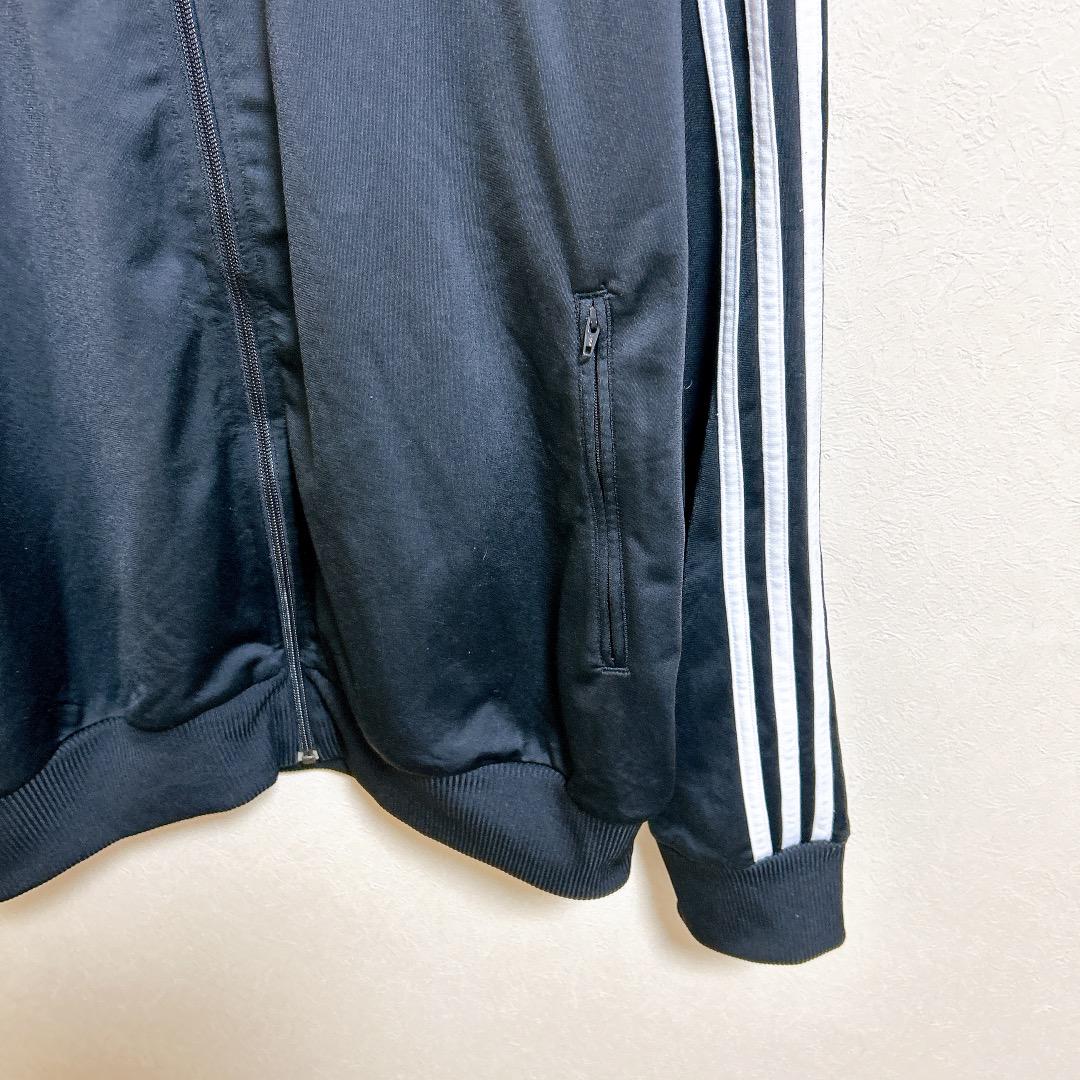 adidas トレフォイル トラックジャージ 刺繍