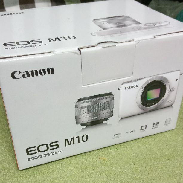 値下げ中!Canon EOS M10