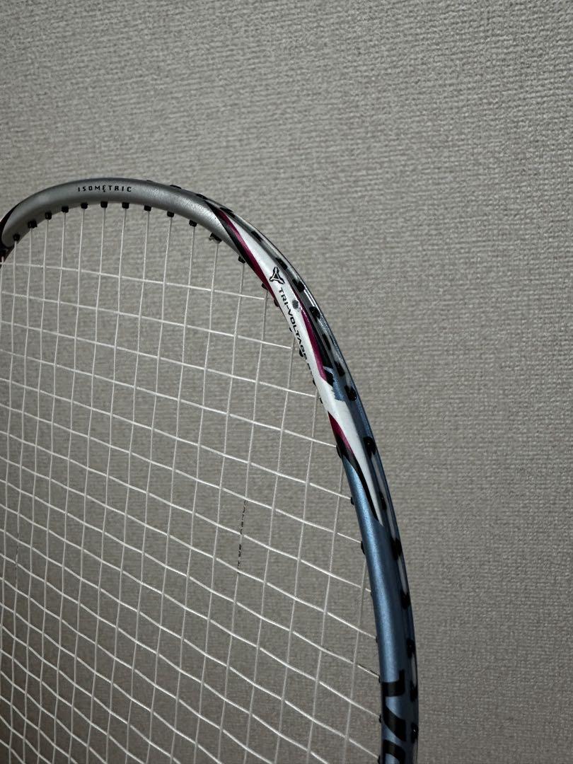 バドミントン　ヨネックス　ボルトリック30