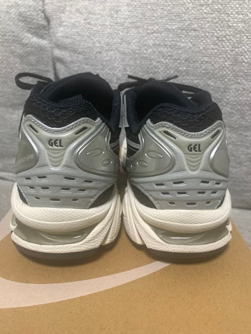 ASICS GEL-KAYANO 14  23.0cm