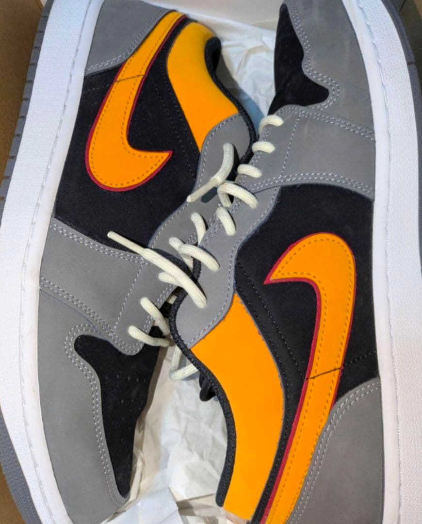 いぶき様専用 Nike ジョーダン1ロー グレー/オレンジ 30.5cm