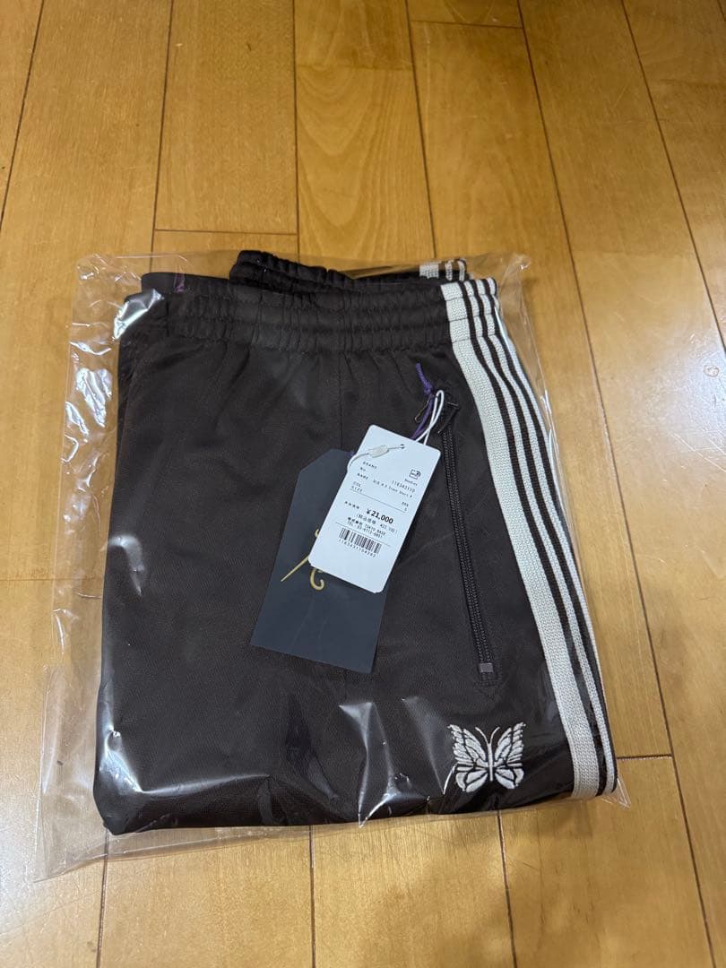 needles ハーフパンツ