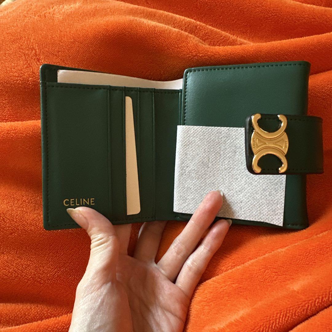 CELINE グリーンレザー 三つ折り財布